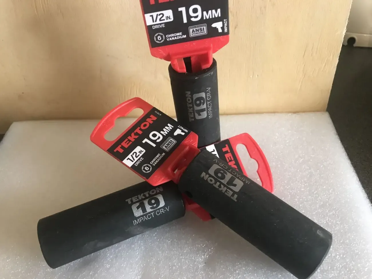 Торцевая удлиненная ударная головка 19мм.