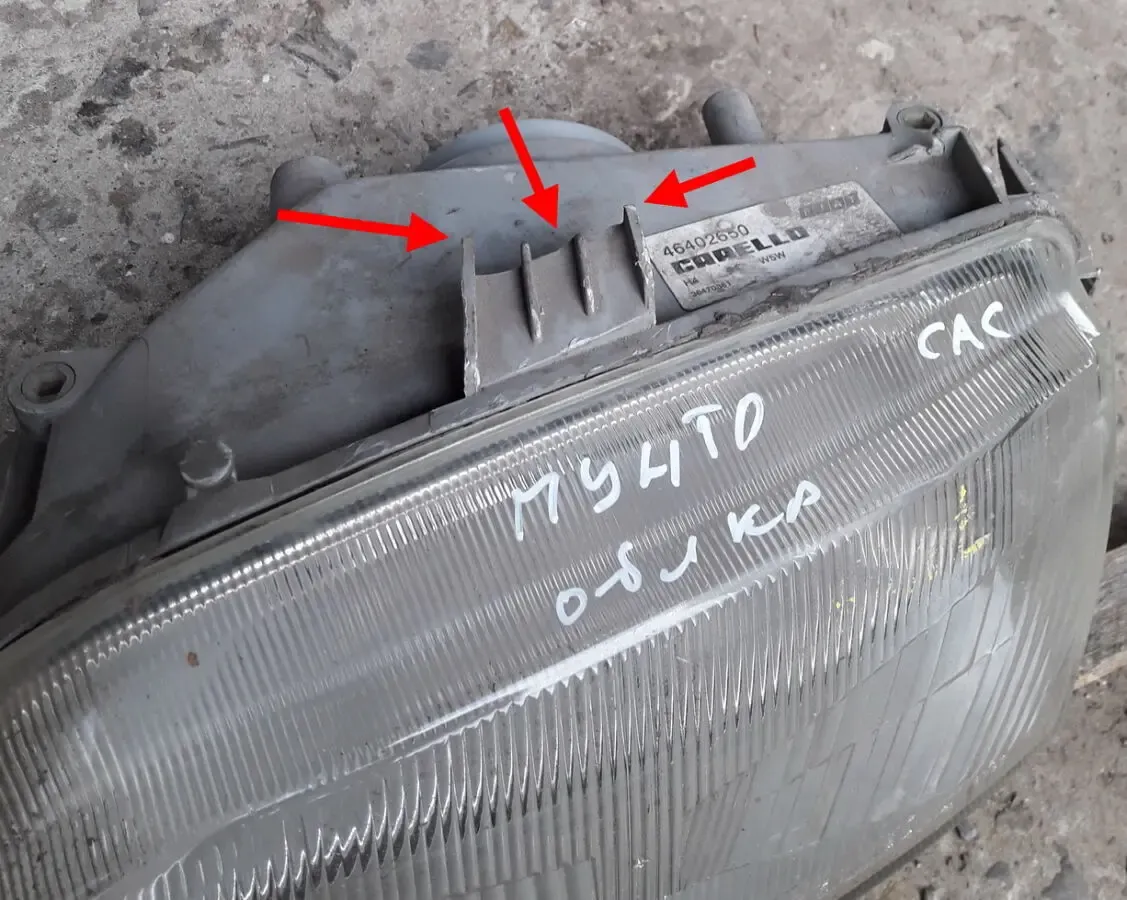 Фары передние Fiat Punto 8