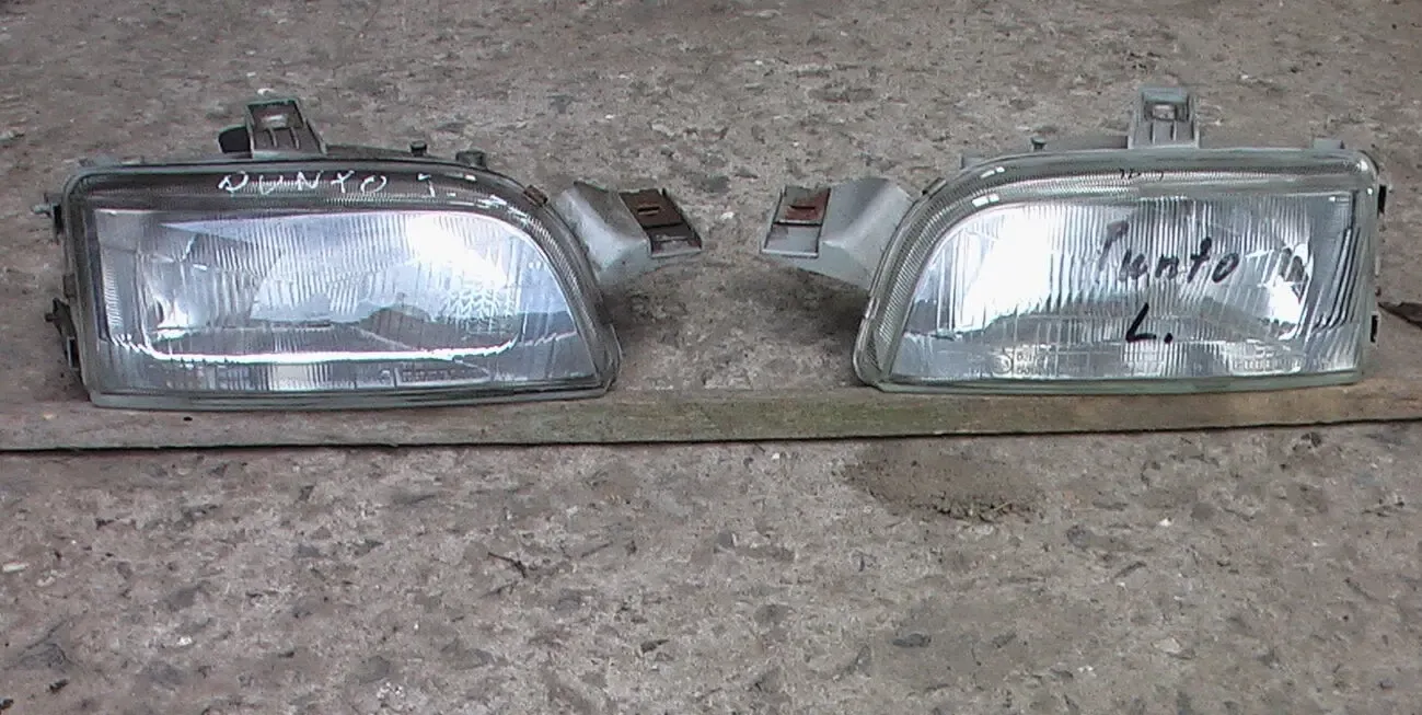 Фары передние Fiat Punto