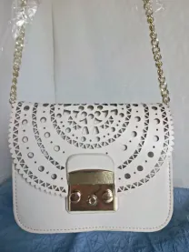 Миниатюрная сумочка с перфорацией 3 цвета