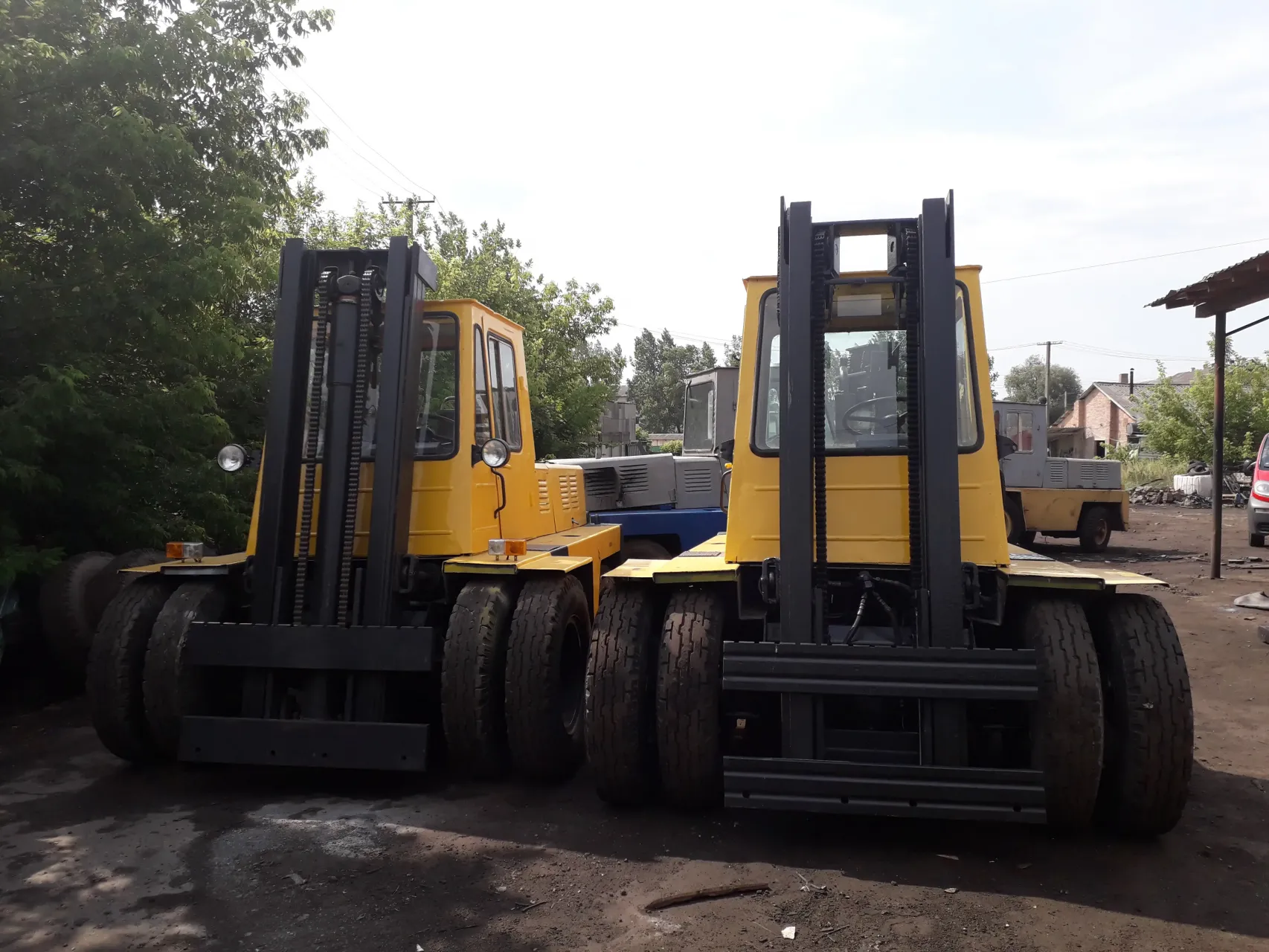 Львівський навантажувач дизельний вантажопідйомністю5т після капіталки 2