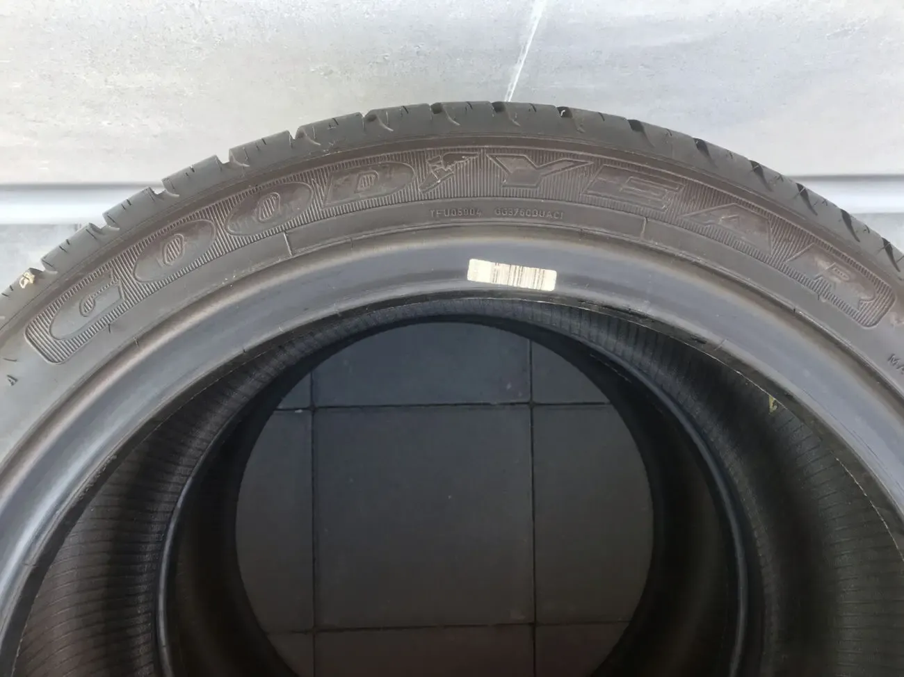 Шины 255/40 r18 Goodyear EfficientGrip 4