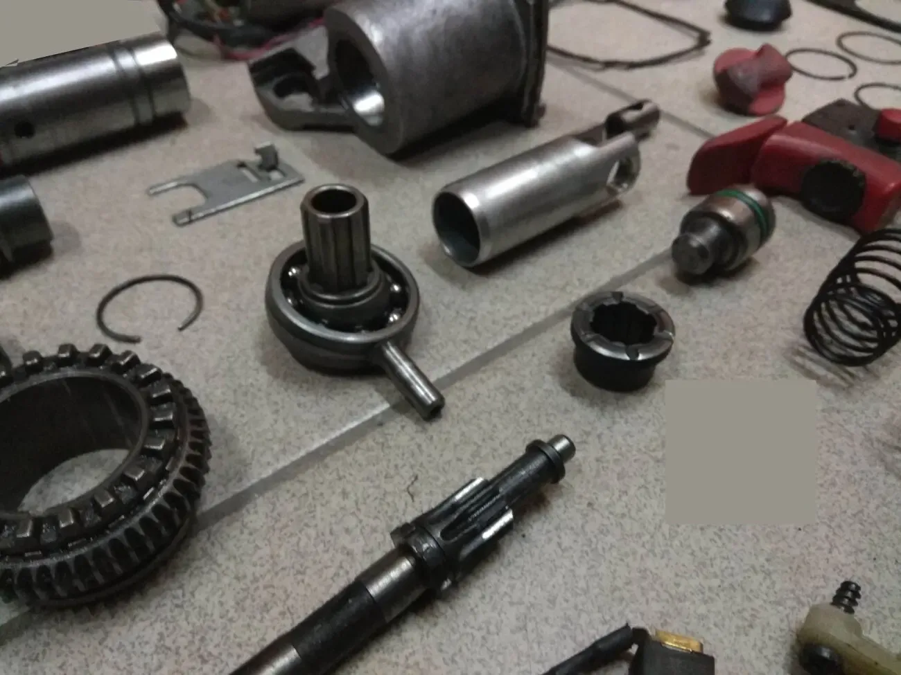 Запчасти на перфоратор Skil 1760 F015176001 Скил 8