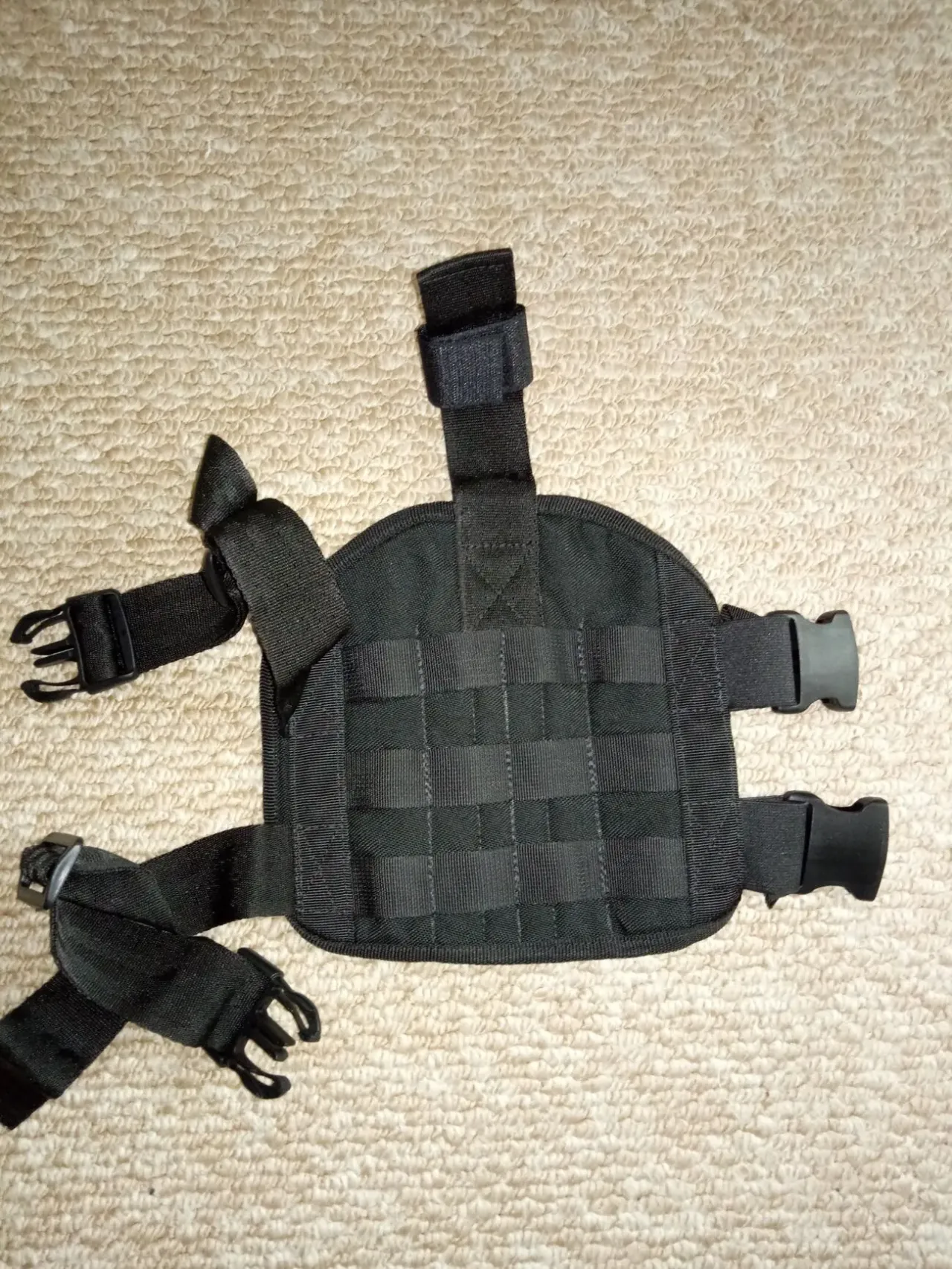 кобура набедренная  универсальная  ,на платформе , на молли 4