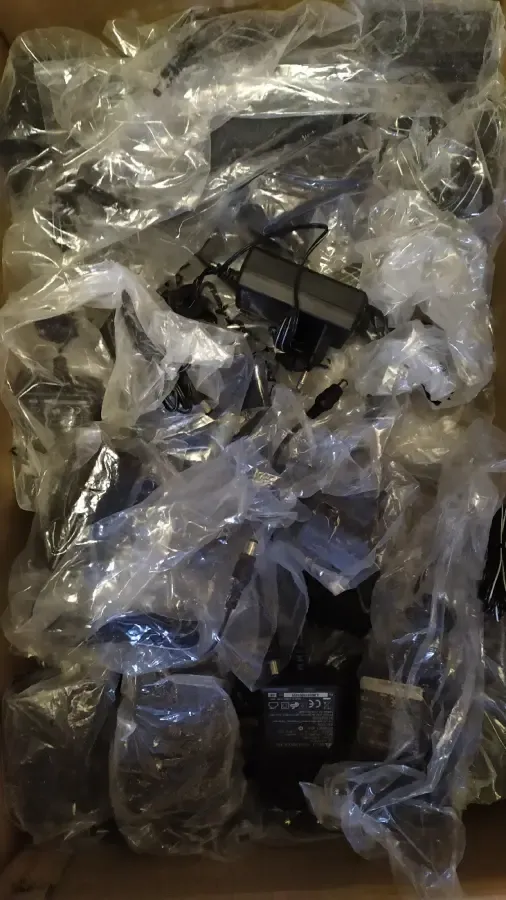 Зарядки 12 вольт. и другие 2