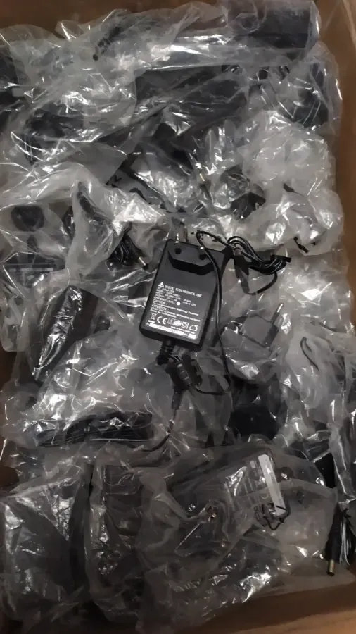 Зарядки 12 вольт. и другие 9