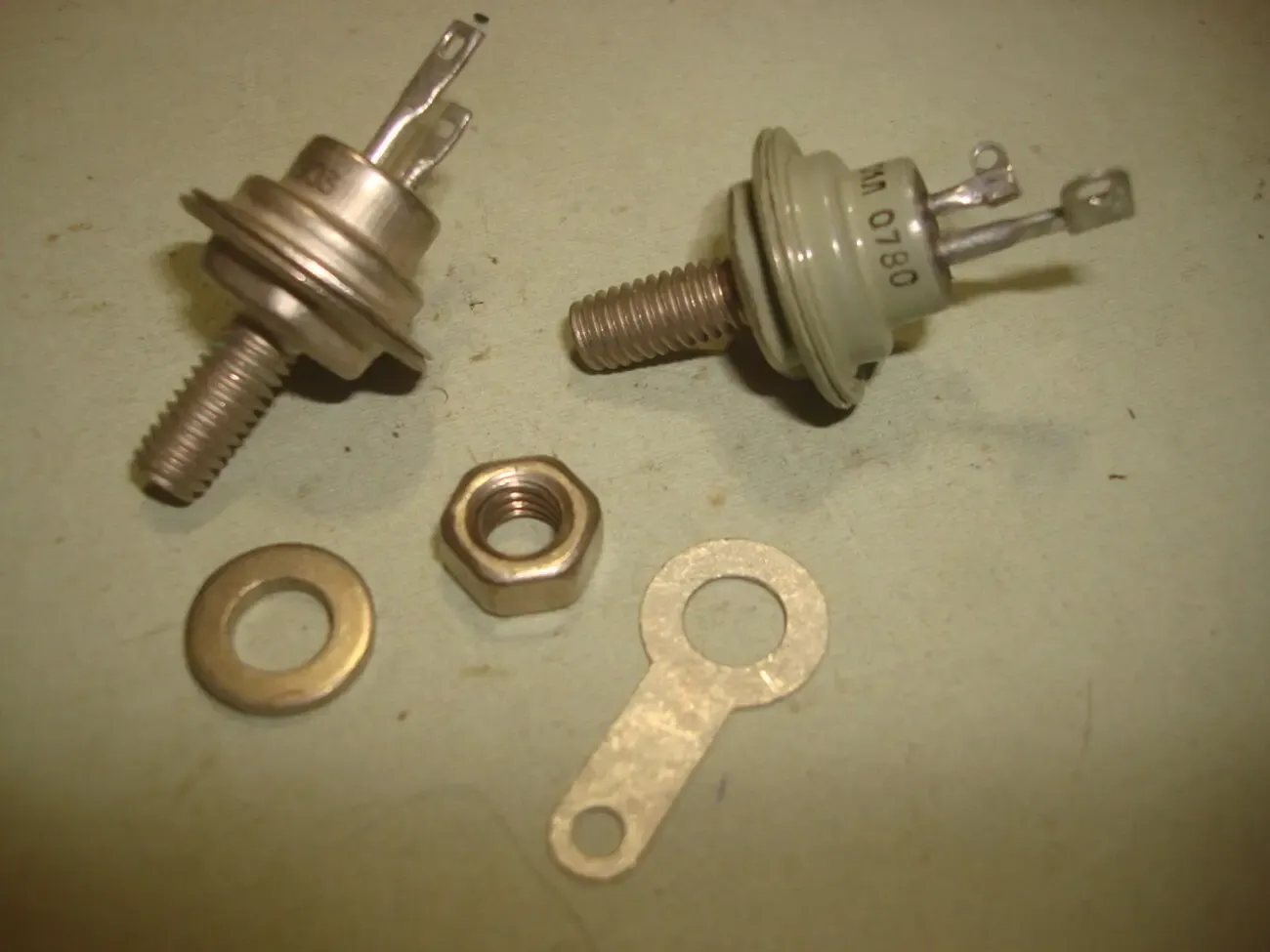 Тиристор   КУ202  КУ208   ДИОД    Д242   Д245  КД203 6