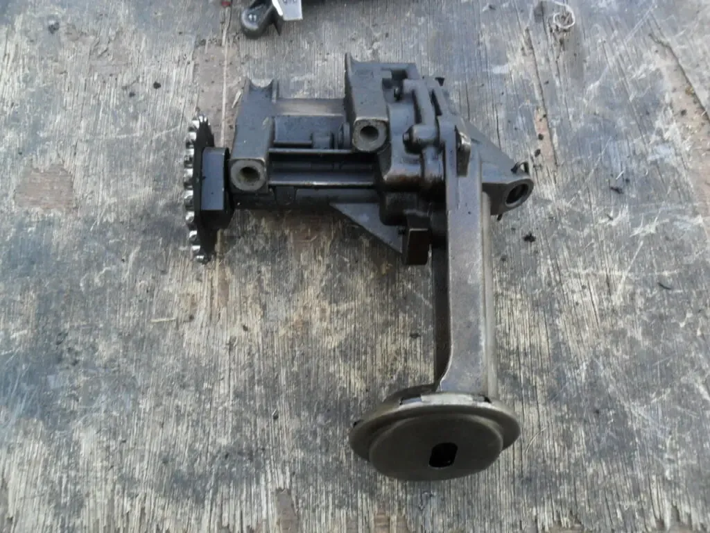 Масляный насос Рено Меган 1.6, 8V, Renault 7700600120, 7700600122 ориг 3