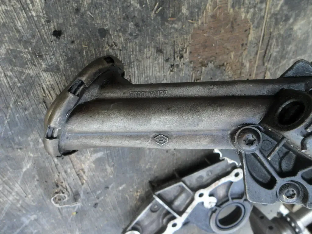 Масляный насос Рено Меган 1.6, 8V, Renault 7700600120, 7700600122 ориг 4