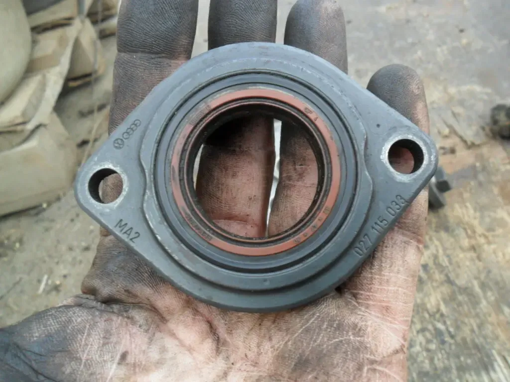 VAG 027115033, крышка промежуточного вала VW, Audi, Seat, оригинал 6