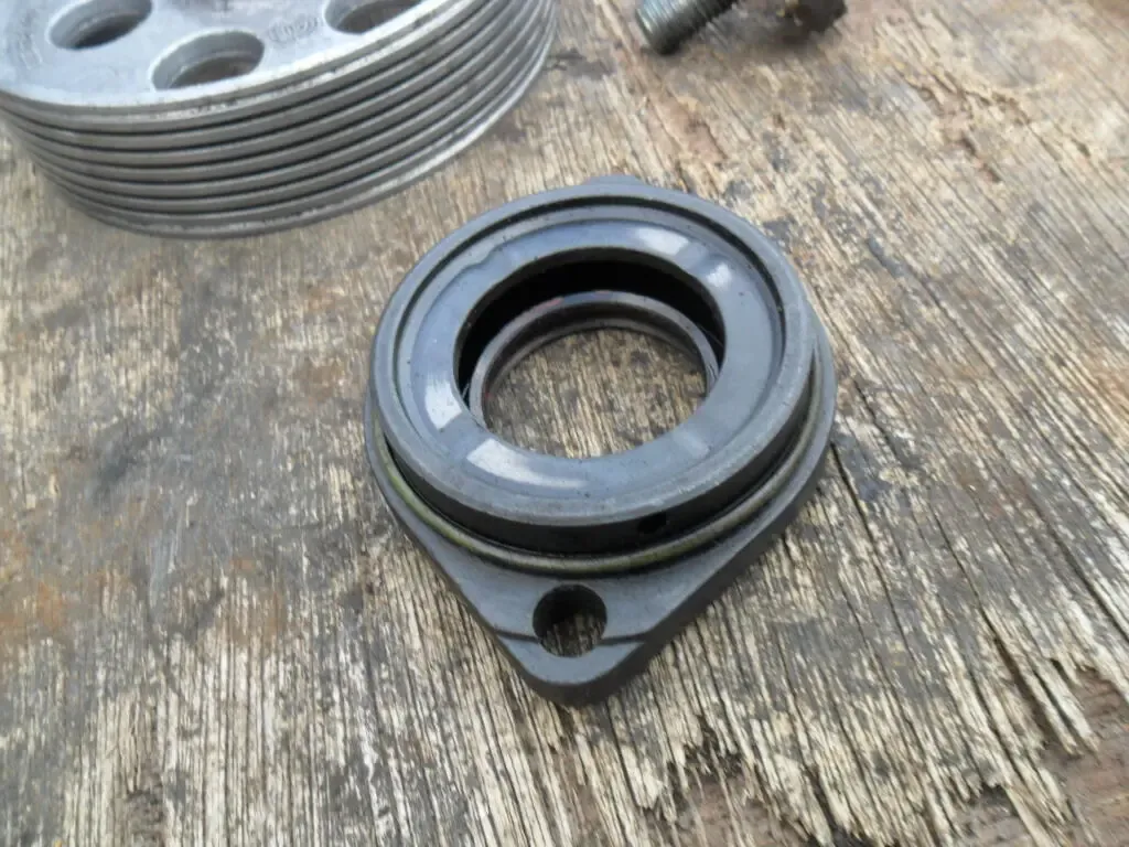 VAG 027115033, крышка промежуточного вала VW, Audi, Seat, оригинал 8