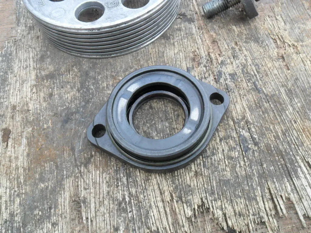 VAG 027115033, крышка промежуточного вала VW, Audi, Seat, оригинал 2