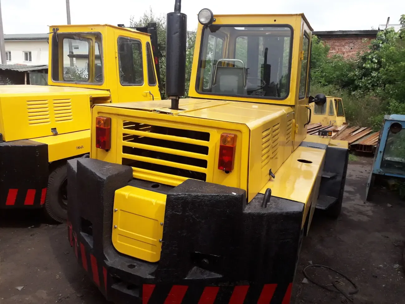 львовский погрузчик(львівський автонавантажувач,погрузчик)дизельний 5т 6