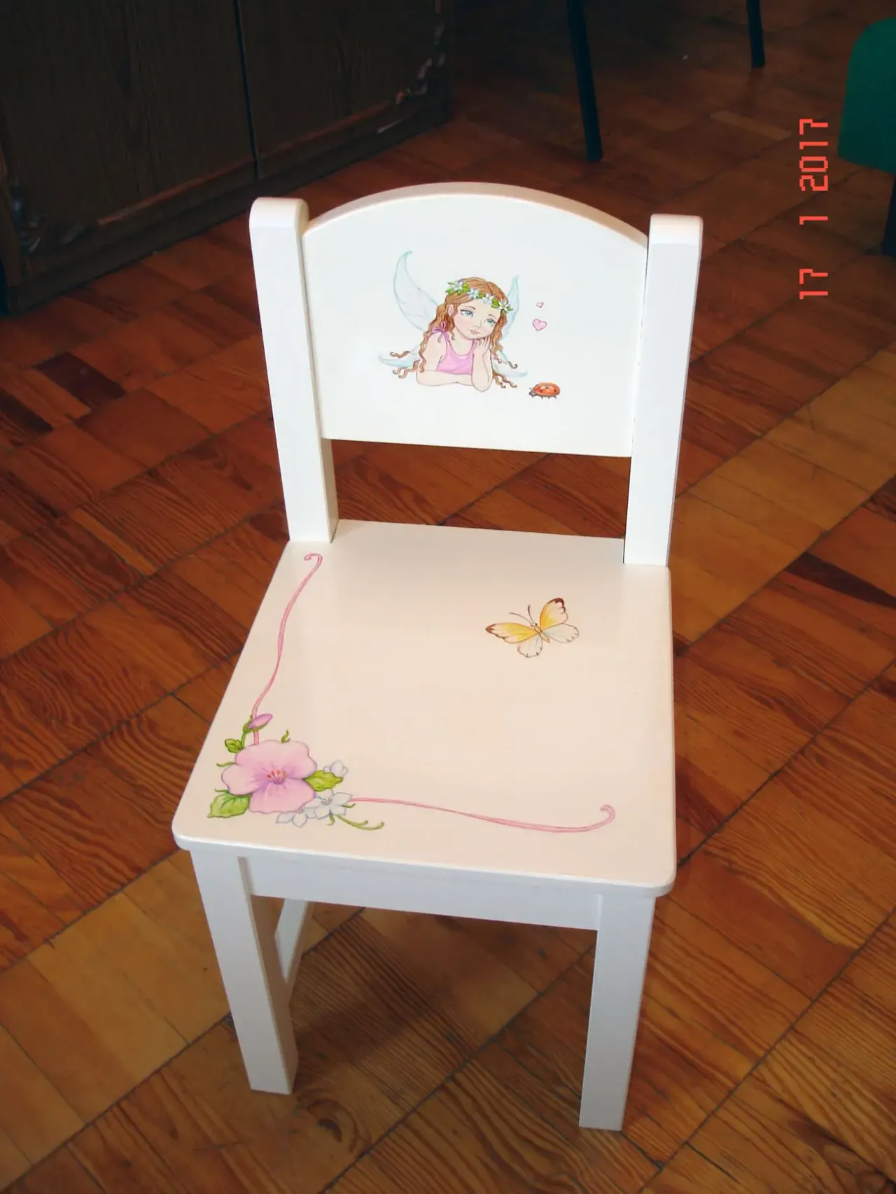 Стулья детские IKEA с ручной  росписью 3