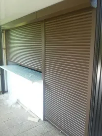 Обслуживание защитных роллет