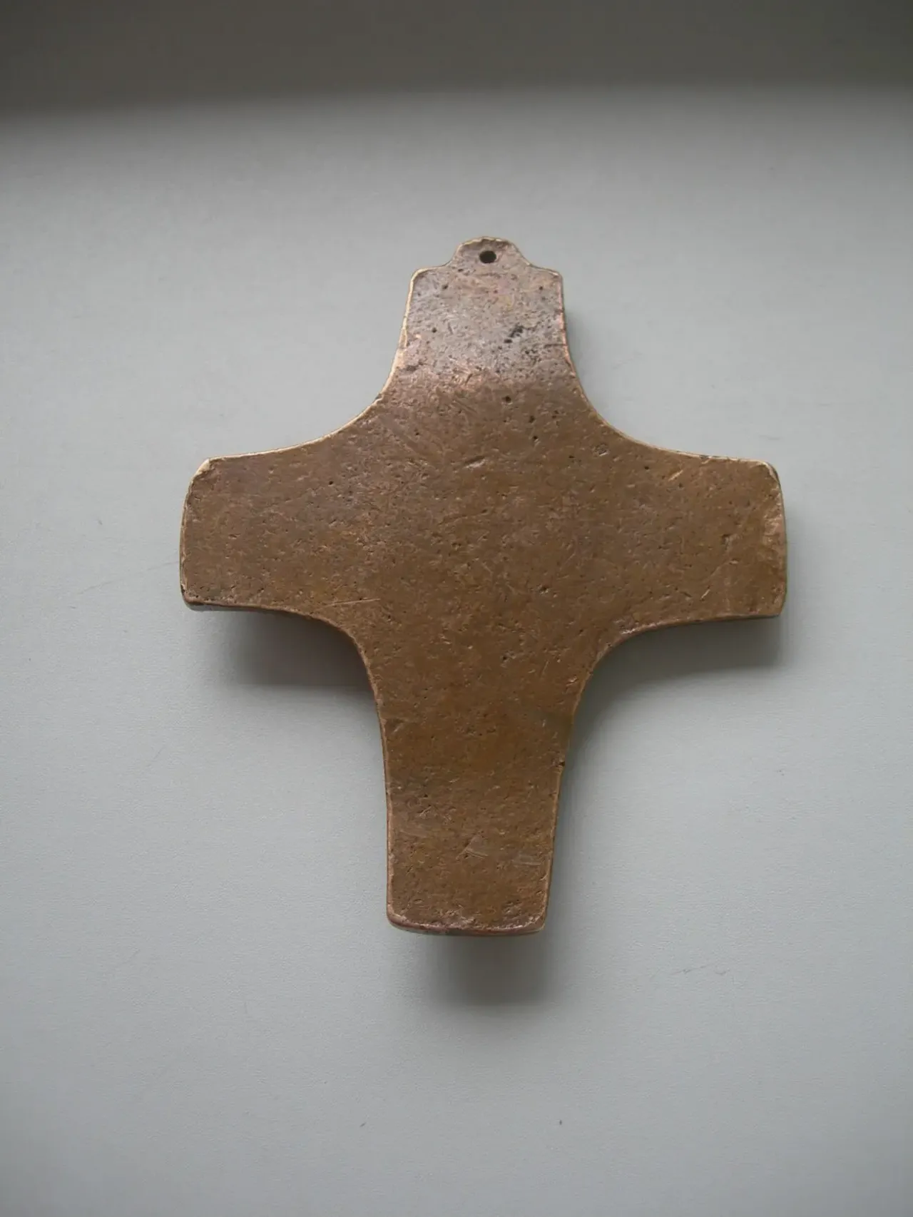 Крест, оберег, бронза, рельеф, Egino Weinert 6