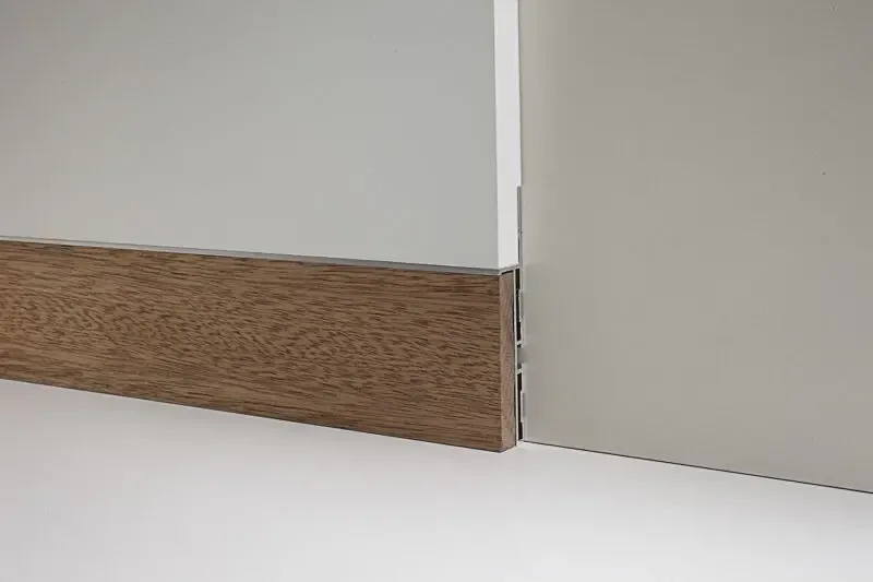 Декоративная МДФ вставка 10х60мм крашенная 6