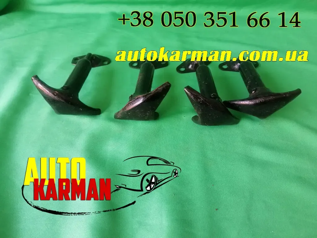 Застежка капота  крючки Газ 51 69