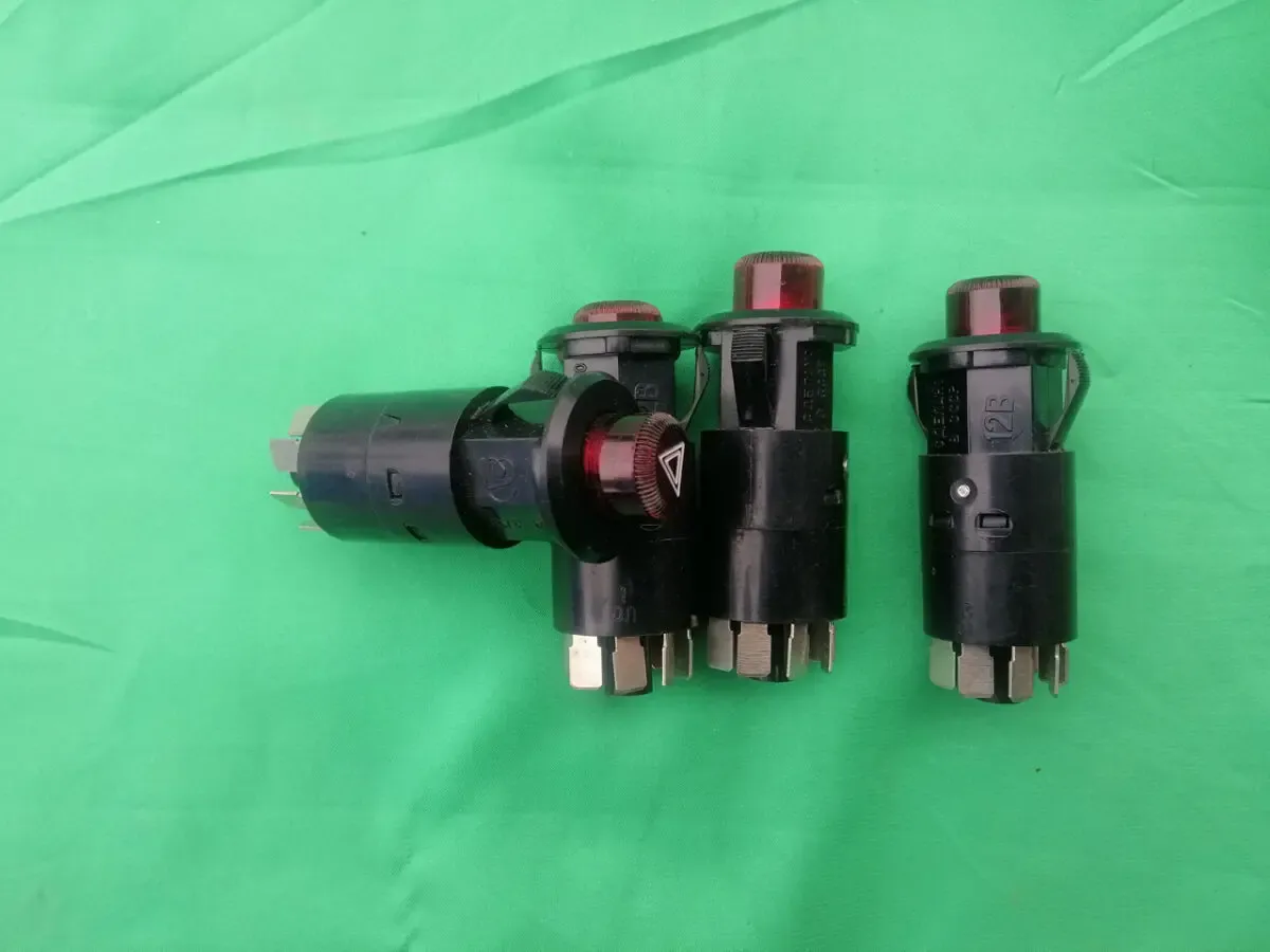 Кнопка аварийной остановки ГАЗ Волга на 8 выходов 3