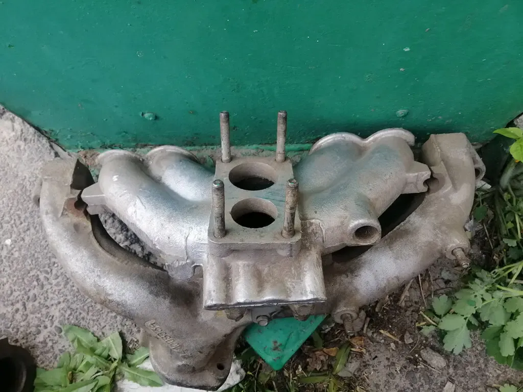 Коллектор в сборе Волга Газ 2410 4