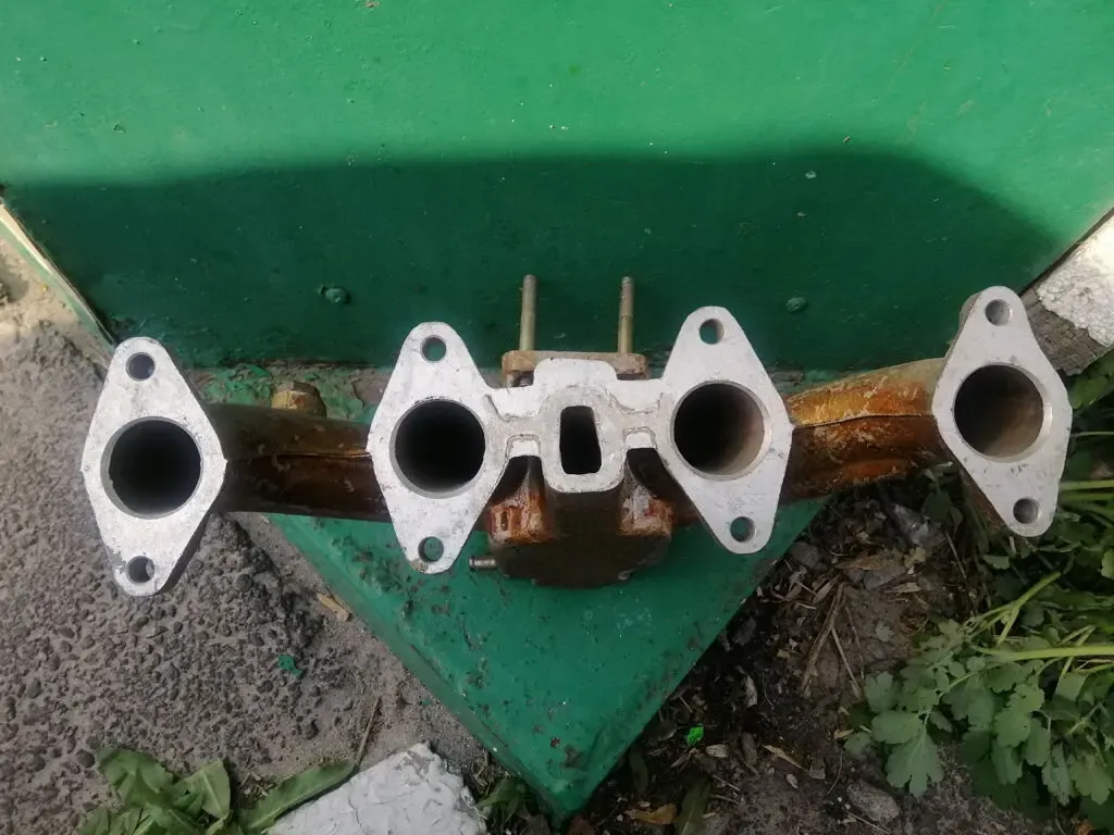 Коллектор впускной Москвич ИЖ 408 412 426 2140 5