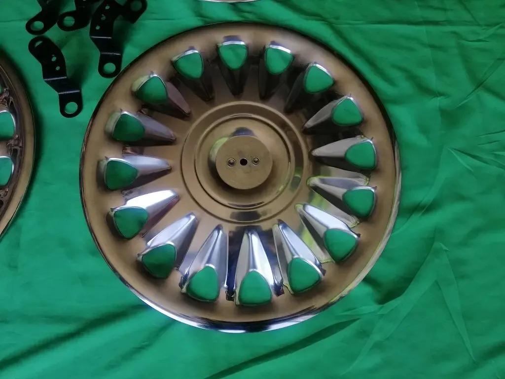 Колпаки Волга Газ 3110 R-15 3