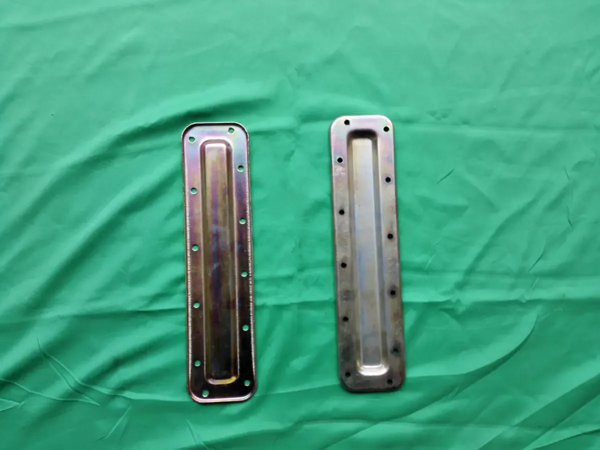 Крышка люка водяной рубашки блока цилиндров Москвич Иж 412 2140 2141 3