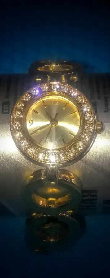 Часы женские наручные Oriflame