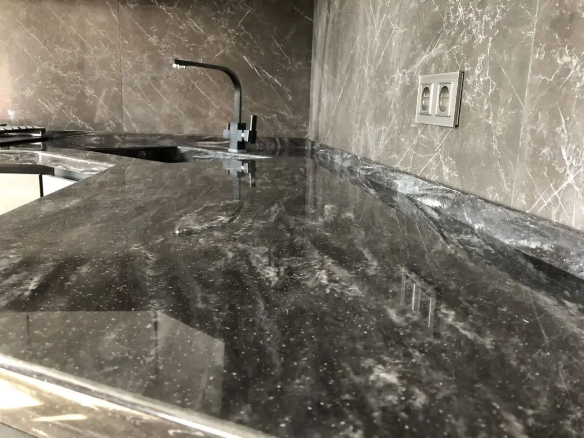 Полировка и реставрация столешниц из искусственного камня. 3