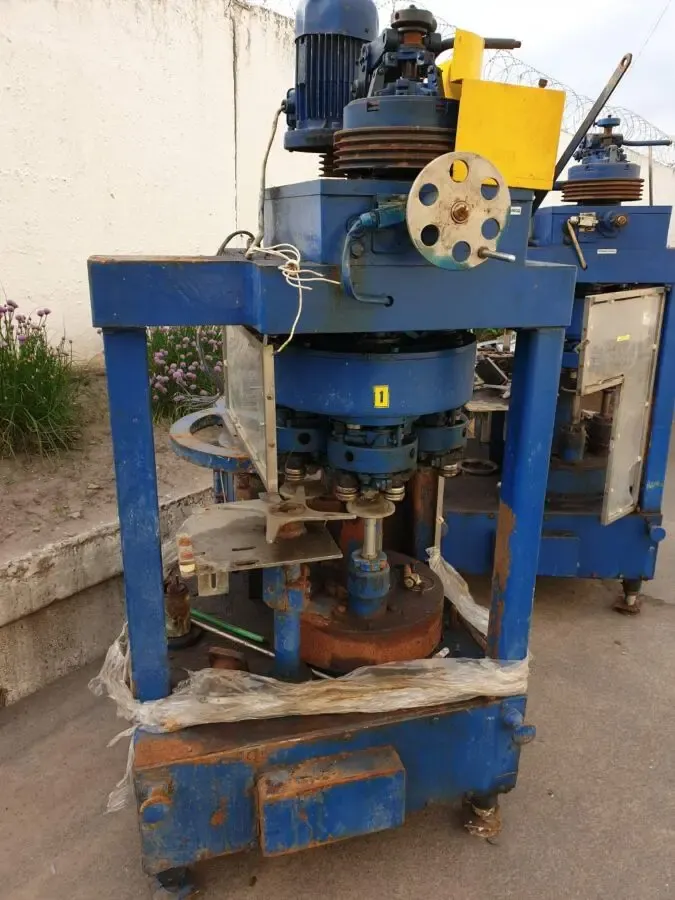 Продам машину для закатки жестяных и стеклянных банок 8