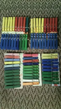 Прищепки для сушки белья.