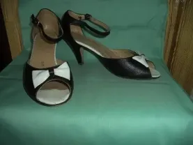 Босоножки женские из натуральной кожи 37 размер.
