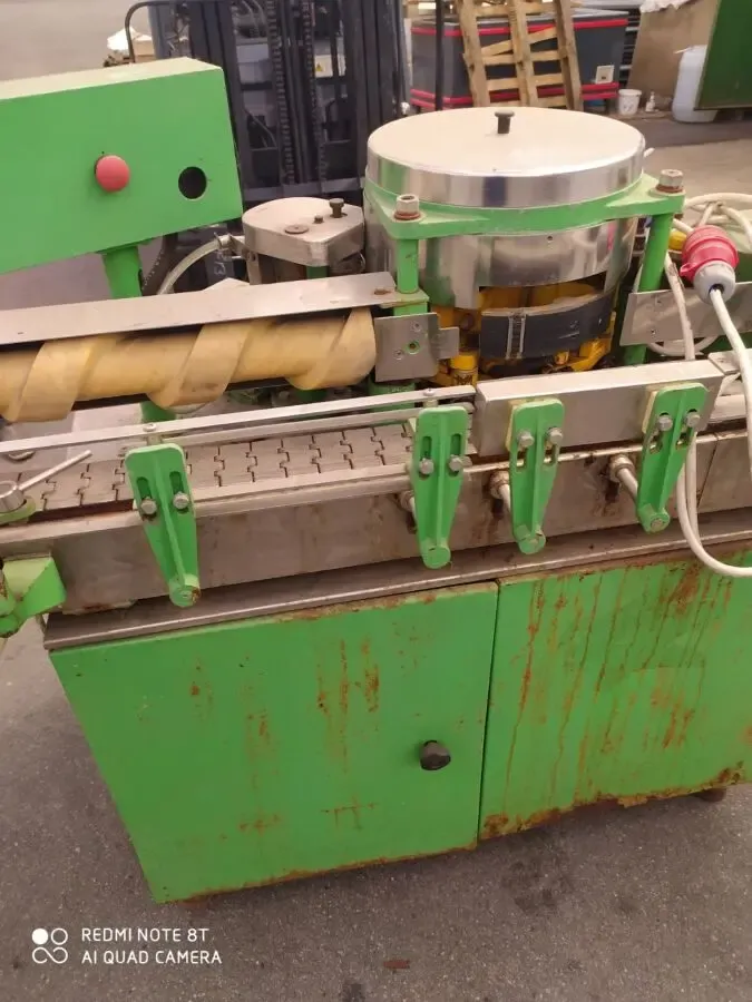 Продам Этикетировочная машина для наклейки этикеток