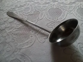 Половник черпак ложка вилка нож корзинка