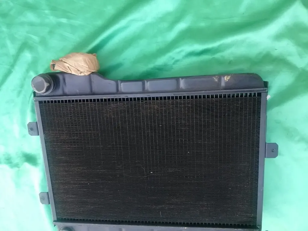 Радиатор охлаждения Ваз 2103 Запчасти Ваз оригинал 4