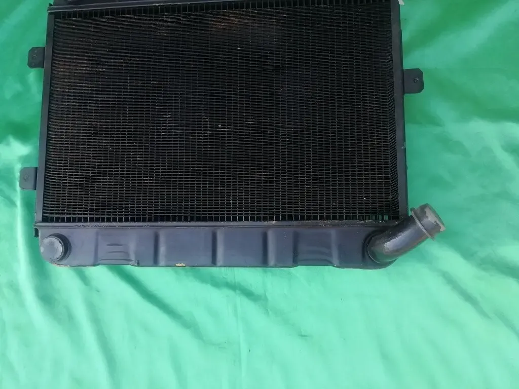 Радиатор охлаждения Ваз 2103 Запчасти Ваз оригинал 3
