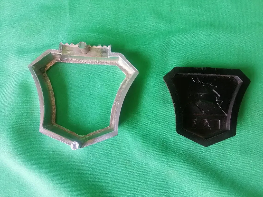 Эмблема решетки радиатора Волга Газ 2410 3102 21 4