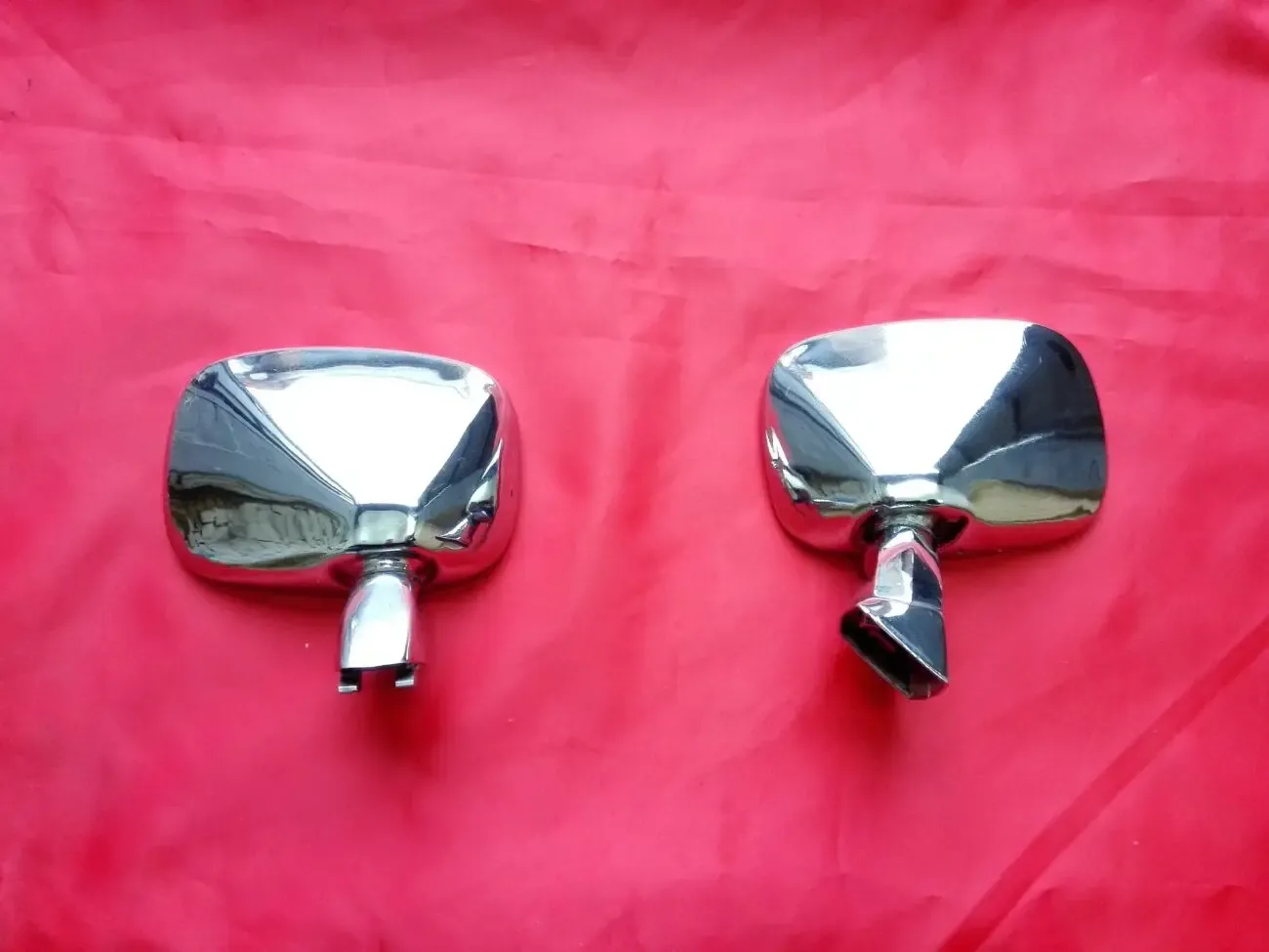 Решетка с облицовками фар Волга Газ 24 2410 7