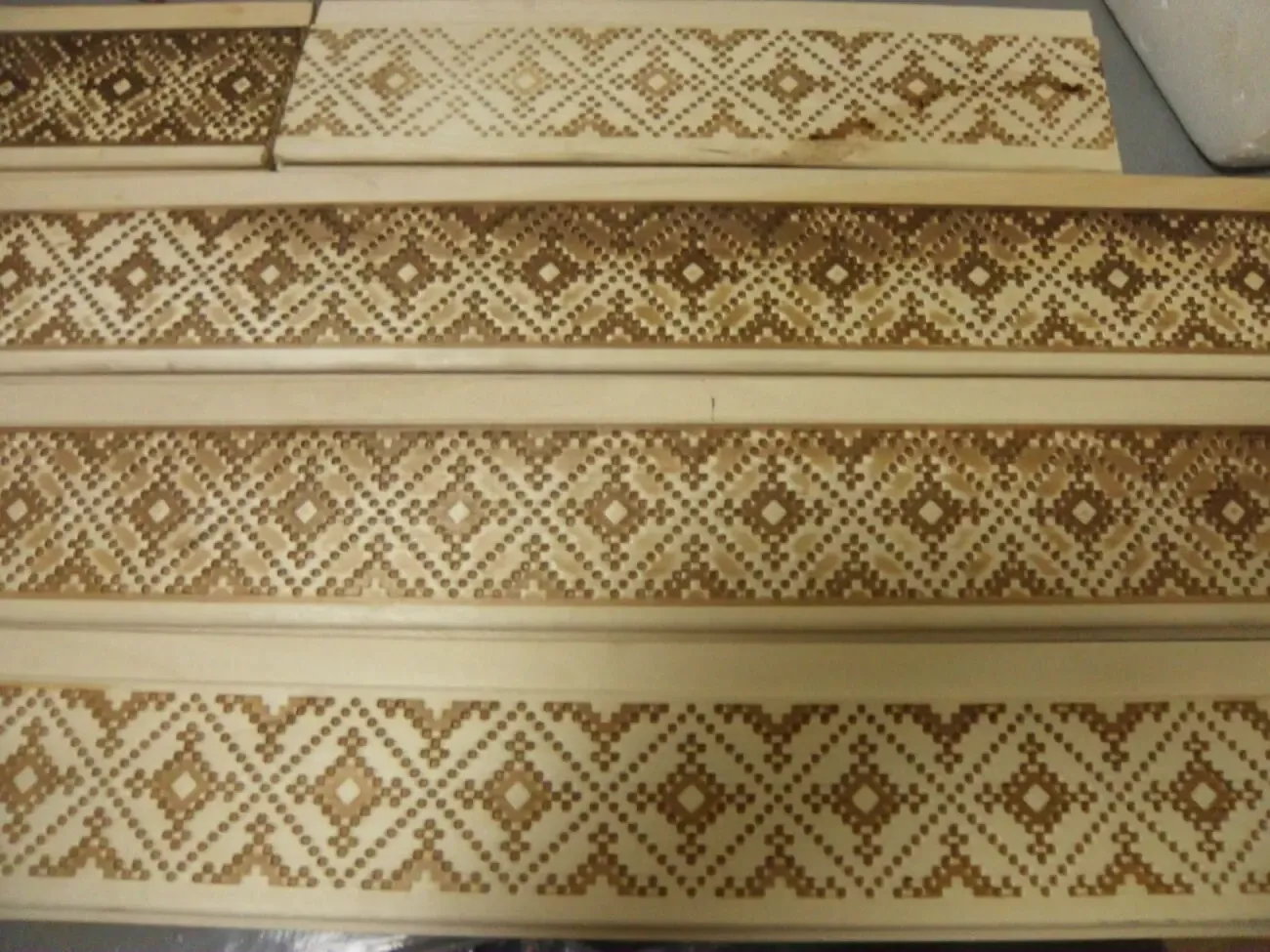 Тиснение древесины , вагонки, плинтуса , наличника, -20 грн м. п. 7