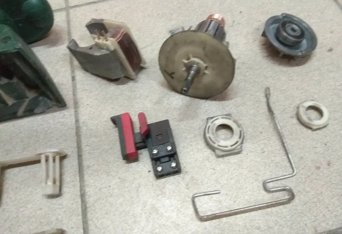 Запчасти шлифмашина DWT ESS-150 6