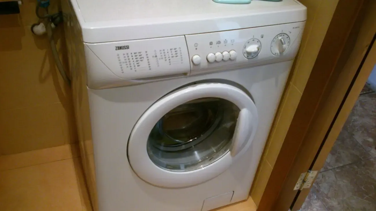 Порошкоприемник (дозатор) для стиральной машины Zanussi 6