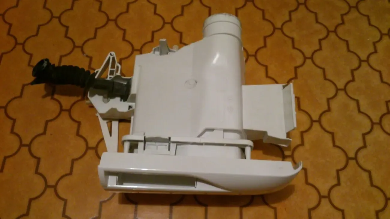 Порошкоприемник (дозатор) для стиральной машины Zanussi 3