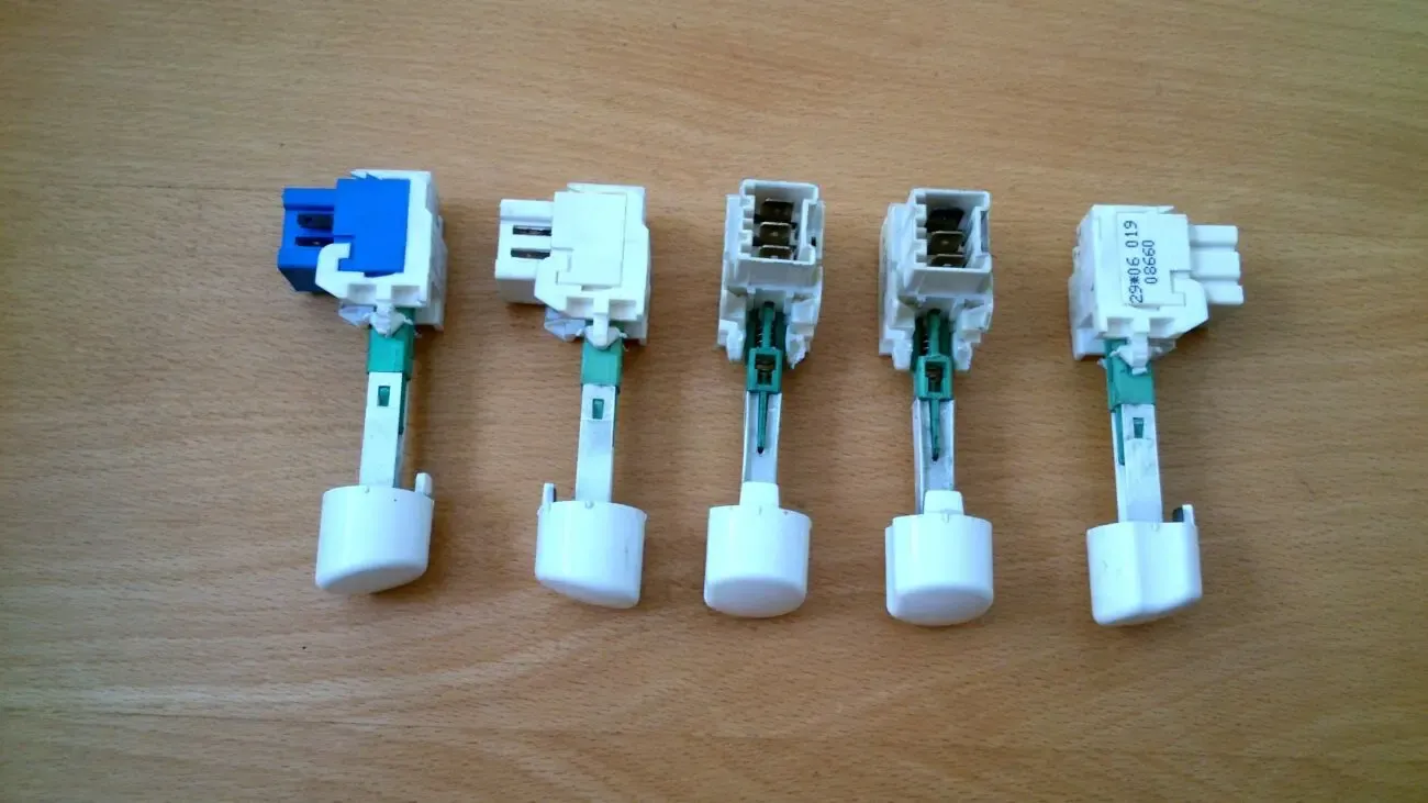 Порошкоприемник (дозатор) для стиральной машины Zanussi 7