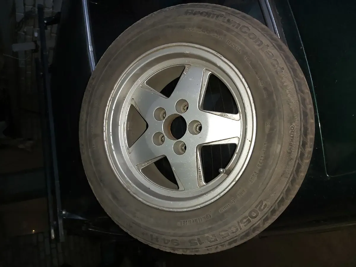 Диски с резиной на 123 Мерседес 5