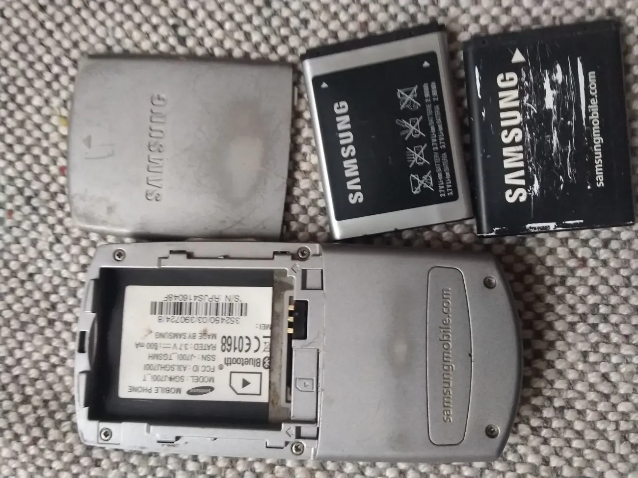 Смартфон Sony Ericsson WT19i 7
