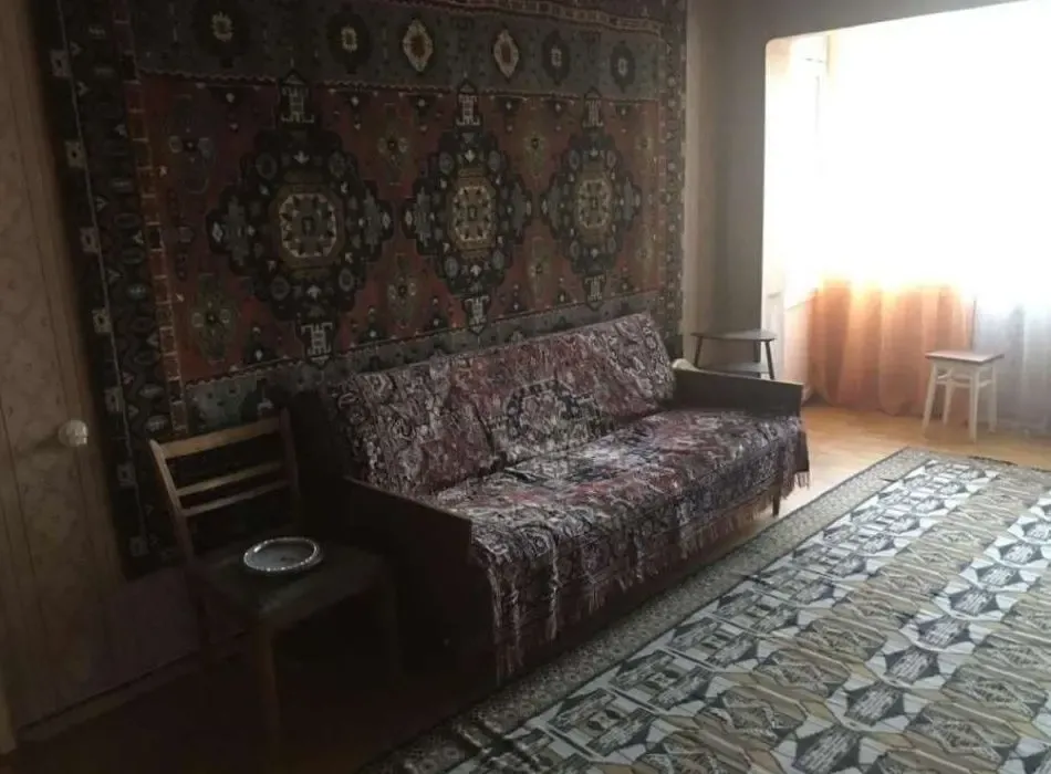 3 комн. кв. в центре города 2