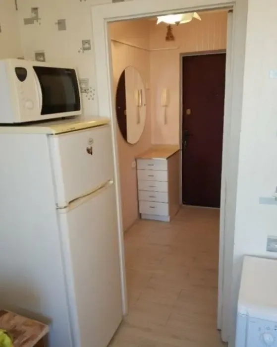 1 комн. кв. с космет. Ремонтом 6