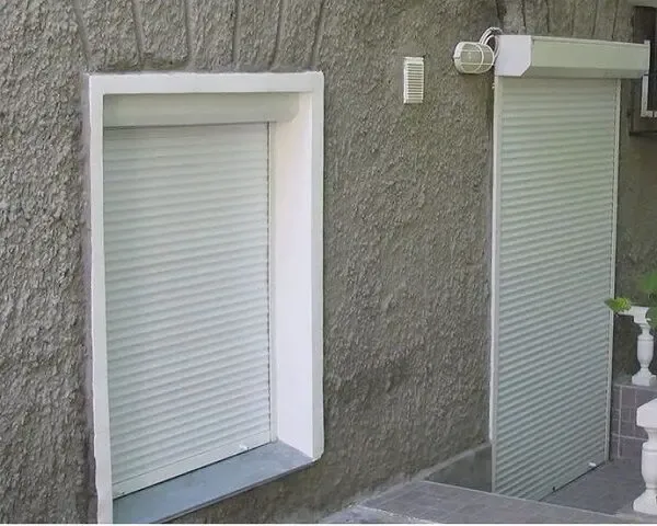 Защитные ролеты