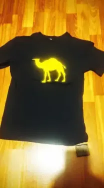 Футболка с движущимся эквалайзером Camel