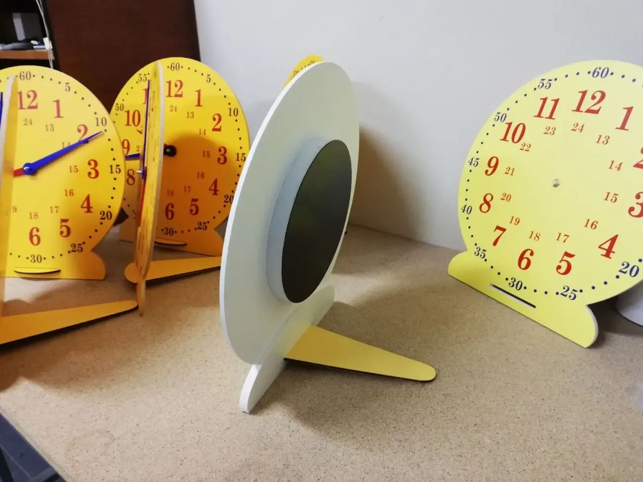 Годинник демонстраційний 2